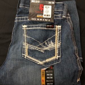 Brand new never been worn Ariat size 3030 jeans